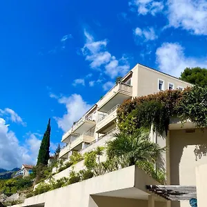 Studio Climatisé Centre Parking Gratuit , Menton France